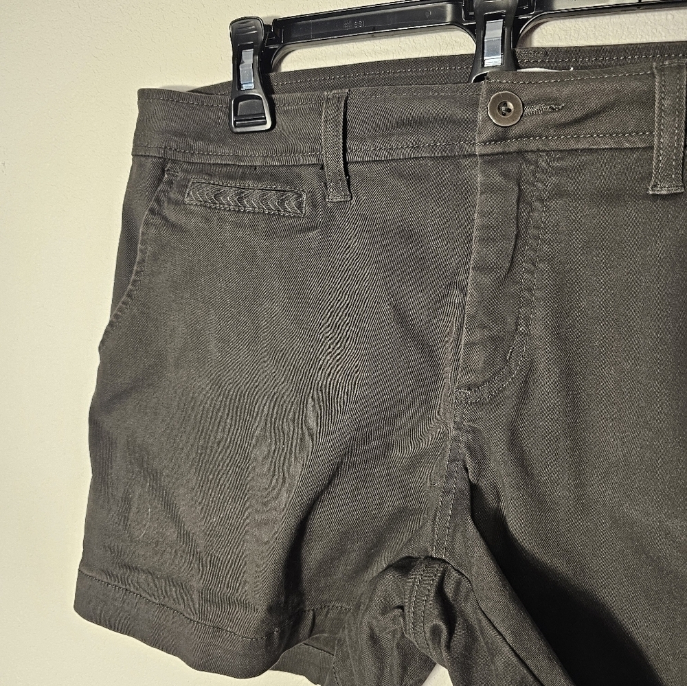 Market & Spruce Stitch Fix Charcoal Cotton Blend Shorts Women's Size 12 - Picture 7 of 7